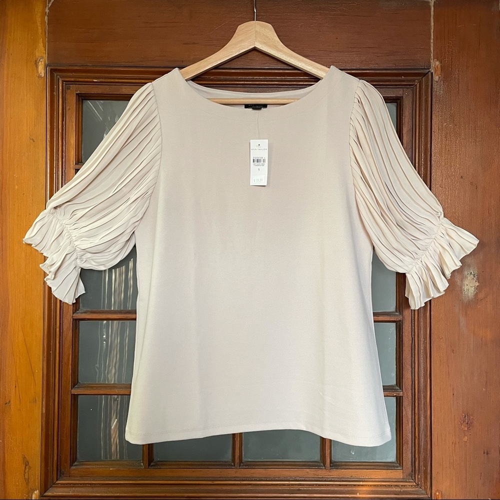 ANN TAYLOR PLEATED SLEEVE BLOUSE NWT